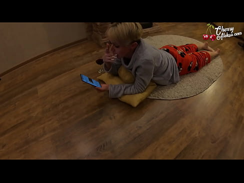 ❤️ Crazy Blond Saugen Enorme Dick Saugen a Bouncing Op Et - Anal Sex ☑ Hausgemachte Porno op lb.bladesoul.top ﹏